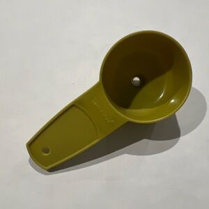 Tupperware Avocado Green Mini Funnel 877 -6 Kitchen Tool Vintage Kitsch retro